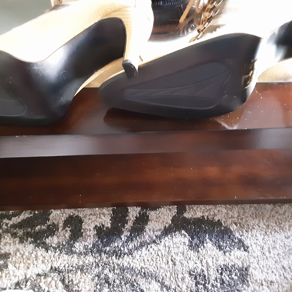 Ankle length high heels boots - Picture 3 of 8